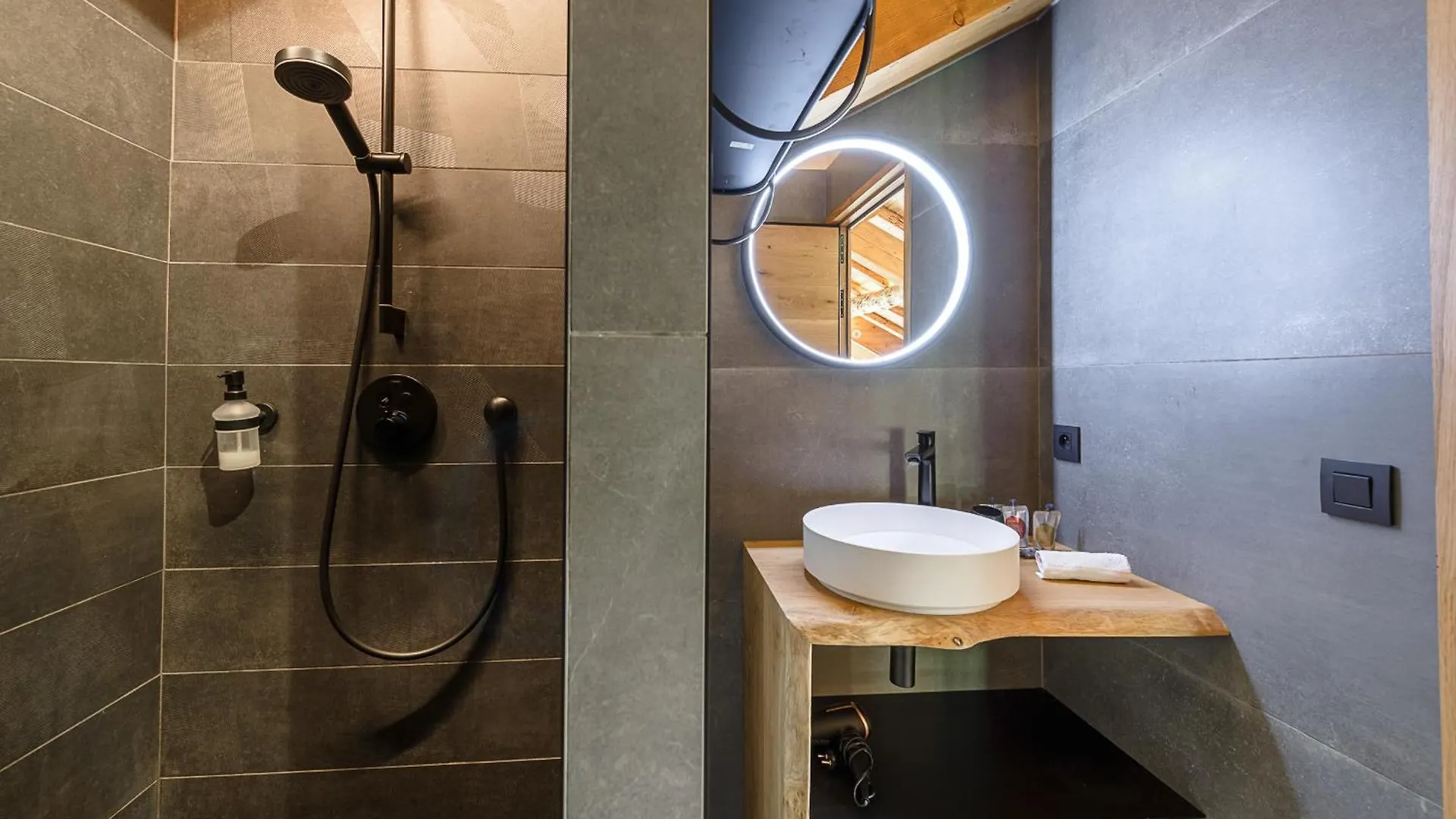 Le Chalet Osmose - Piscine Privative-Sauna-Jacuzzi By Lla Selections ラ・クリュサ フランス
